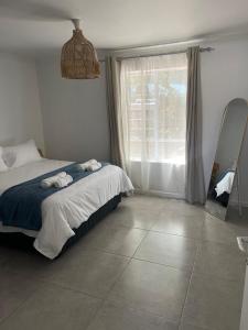 Φωτογραφία από το άλμπουμ του Pinelands Self Catering Apartment στο Κέιπ Τάουν