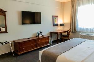 Postel nebo postele na pokoji v ubytování Best Western PLUS Los Mochis