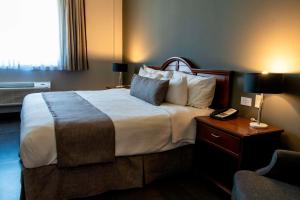 Postel nebo postele na pokoji v ubytování Best Western PLUS Los Mochis