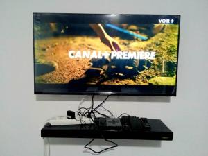Et tv og/eller underholdning på Kimtoou résidence