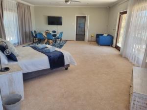 Grace Space in Plattekloof客房内的一张或多张床位