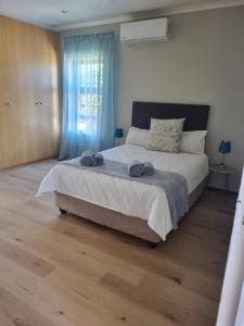 Grace Space in Plattekloof客房内的一张或多张床位