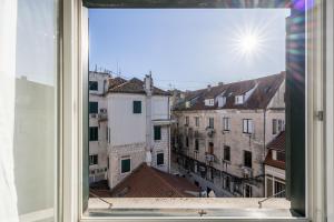 Nespecifikovaný výhled na destinaci Split nebo výhled na město při pohledu z apartmánu