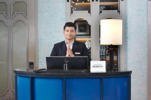 Staff di Four Points by Sheraton Kochi Infopark