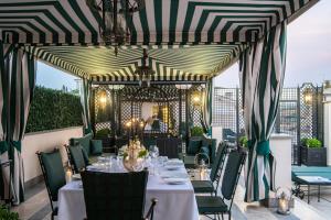 Restaurace v ubytování Hotel d’Inghilterra Roma – Starhotels Collezione