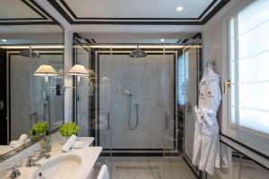 Phòng tắm tại Hotel d’Inghilterra Roma – Starhotels Collezione