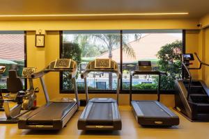 Das Fitnesscenter und/oder die Fitnesseinrichtungen in der Unterkunft Riviera Royal Hotel