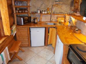 Dapur atau dapur kecil di Sruby Suchý - velký srub pro 9 osob