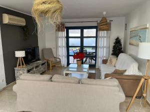 Ruang duduk di Splendid Casa Nostra, private pool, Wifi, garden