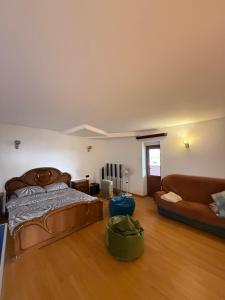 Rúm í herbergi á Luxury Villa with a Pool +37 myndir