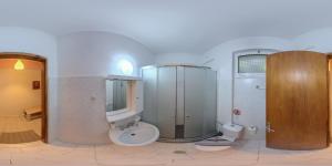 Koupelna v ubytování Hotel Vasilis Nafplio