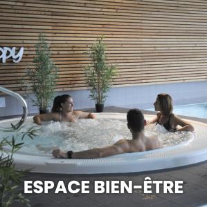 Fotografie z fotogalerie ubytování Duplex 6 personnes, vue panoramique sur lac v destinaci Malbuisson