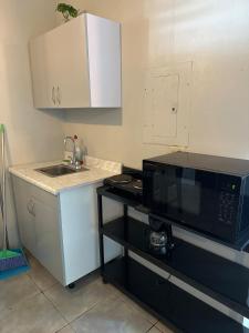 Kuchyň nebo kuchyňský kout v ubytování Las Alturas Loft 302