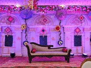 Bundeli Farm Resort & Banquet Orchha的休息区