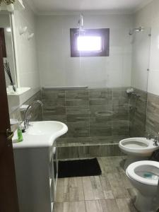 Koupelna v ubytování Casa Alem con vista a la montaña