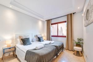 Posteľ alebo postele v izbe v ubytovaní VACATION MARBELLA I La Alzambra Peaceful Hideaway with Sea views