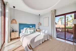 Posteľ alebo postele v izbe v ubytovaní VACATION MARBELLA I La Alzambra Peaceful Hideaway with Sea views