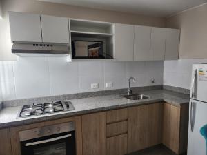 Kuchyň nebo kuchyňský kout v ubytování Apartamento en Lima + 8 fotografií