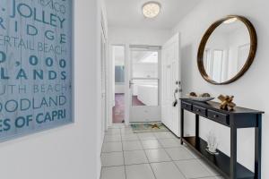 Billede fra billedgalleriet på Luxury Oceanfront Escape - Condo at Merida in Cape Marco i Marco Island + 29 billeder