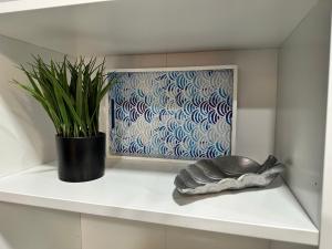 Fotografie z fotogalerie ubytování Studio, Beautiful & Convenient Downtown Devon v destinaci Devon