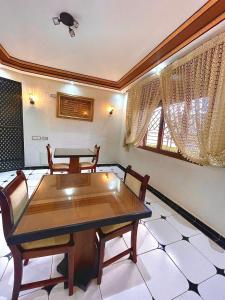 Posezení v ubytování Maison d'hôtes familiale "Dar Aboulanwar" + 20 fotografií