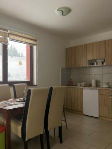 Η κουζίνα ή μικρή κουζίνα στο Planinska Bajka - Matej