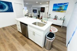TV a/nebo společenská místnost v ubytování Your Perfect Oasis in Miami! + 37 fotografií