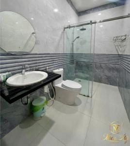 Koupelna v ubytování Khách Sạn Thiên Mỹ