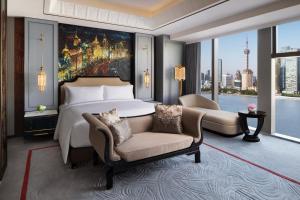 上海外滩瑞吉酒店的休息区