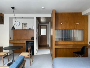 Kuchyň nebo kuchyňský kout v ubytování NO SERVICE HOTEL asakusa