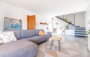 Χώρος καθιστικού στο Nice Home In Malgrat De Mar With Wifi