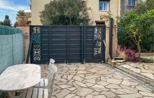 Fotografie z fotogalerie ubytování Cozy Home In Cagnes-Sur-Mer With Wifi v destinaci Cagnes-sur-Mer