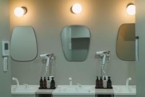 Fotografie z fotogalerie ubytování HOTEL minimumms女性専用カプセルホテルWomen only hotel v destinaci Naha