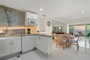 Η κουζίνα ή μικρή κουζίνα στο SeaFront Residence - Puerto Vallarta