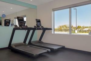 Fitness centrum a/nebo fitness zařízení v ubytování Tru By Hilton Anderson