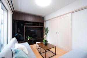Ruang duduk di LN19 Nouvell Maison 2024年open三宮駅徒歩8分駐車場付20名宿泊可能な4LDK貸切ハウス