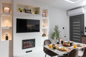 Makanan di atau berdekatan apartmen +12 gambar