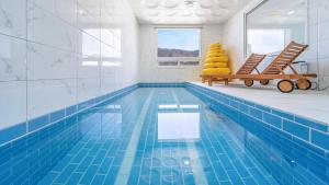Bazén v ubytování Gapyeong Boreum-Dal Poolvilla nebo v jeho okolí