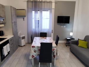 Kuchyňa alebo kuchynka v ubytovaní Casa Spiaggia D'Oro