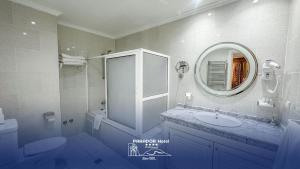 Koupelna v ubytování Hotel Parador + 17 fotografií
