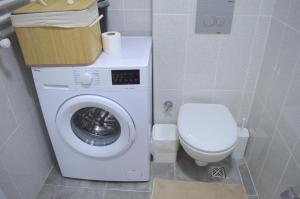 A bathroom at King Suite AN33