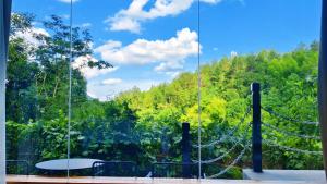 山林小屋周边自然景观