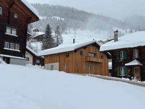 Yeti Lodge semasa musim sejuk