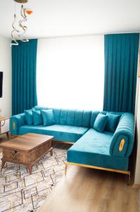 A seating area at Two Bedroom King Suite BH46