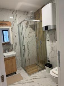 Ένα μπάνιο στο BREATHE - Apartmani Zlatibor Centar +44 φωτογραφίες