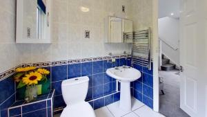 Ένα μπάνιο στο 44 Strawberry Hill, Tolroy Manor