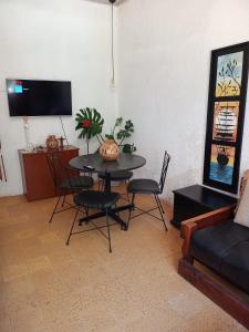 Televisyen dan/atau pusat hiburan di casa