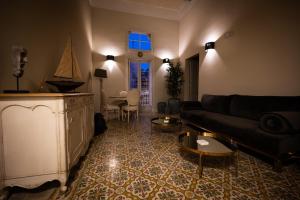 Bilik mandi di Grand Arcanum Apartment 2 - Comfortable and Elegant