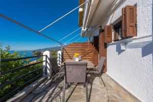 A balcony or terrace at Agnanti Hotel Apartments