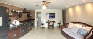 Η κουζίνα ή μικρή κουζίνα στο Casa Airport